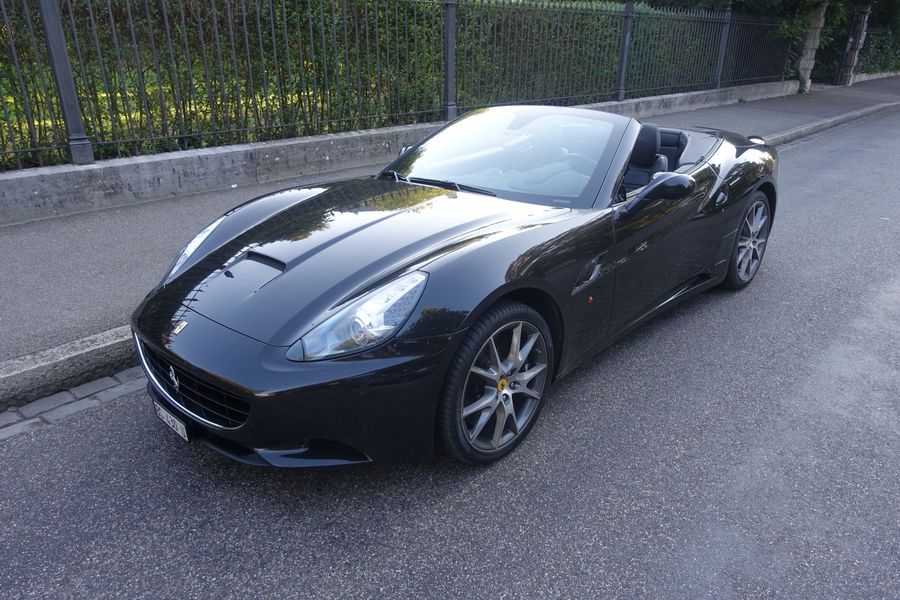 /en/stock/previously-sold/details/ferrari-california/100