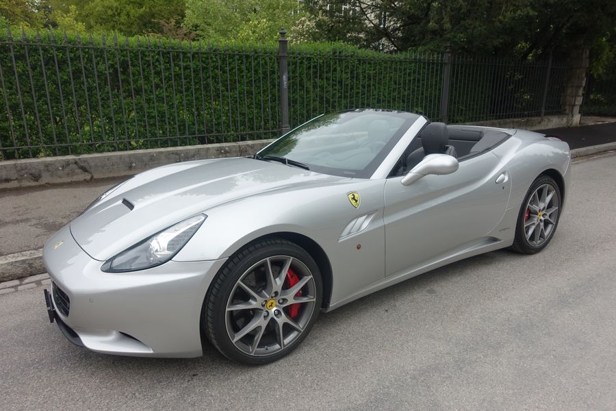 /en/stock/previously-sold/details/ferrari-california/142