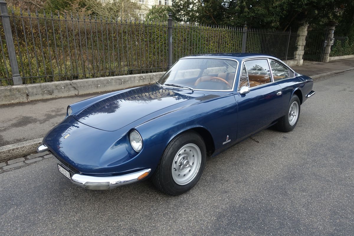 Ferrari 365 GT 2+2