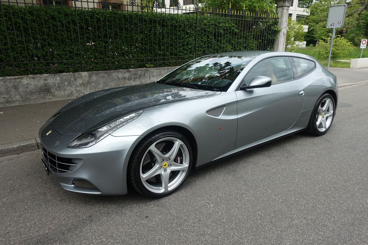 Ferrari FF