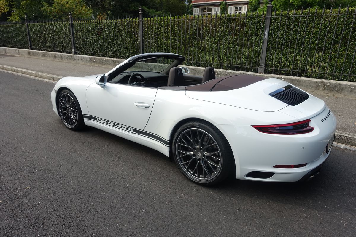 Porsche 911 Carrera Cabrio