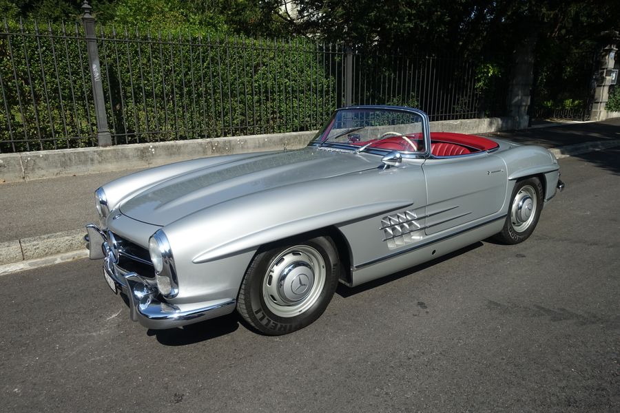 /en/stock/previously-sold/details/mercedes-benz-300-sl-roadster/221