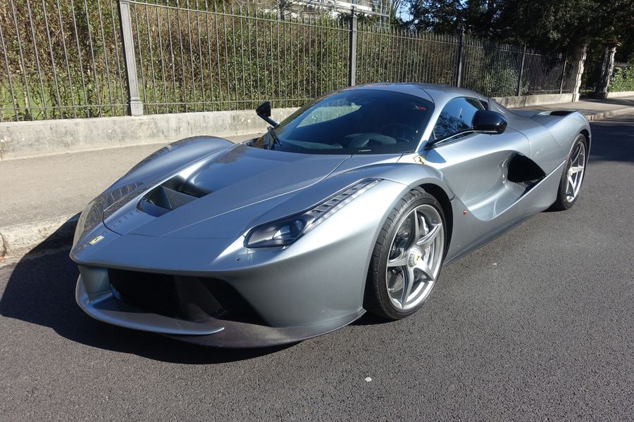 /de/stock/previously-sold/details/ferrari-laferrari/222