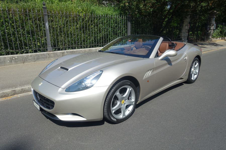/en/stock/previously-sold/details/ferrari-california/246