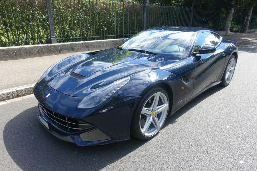 /de/stock/previously-sold/details/ferrari-f12-berlinetta/251