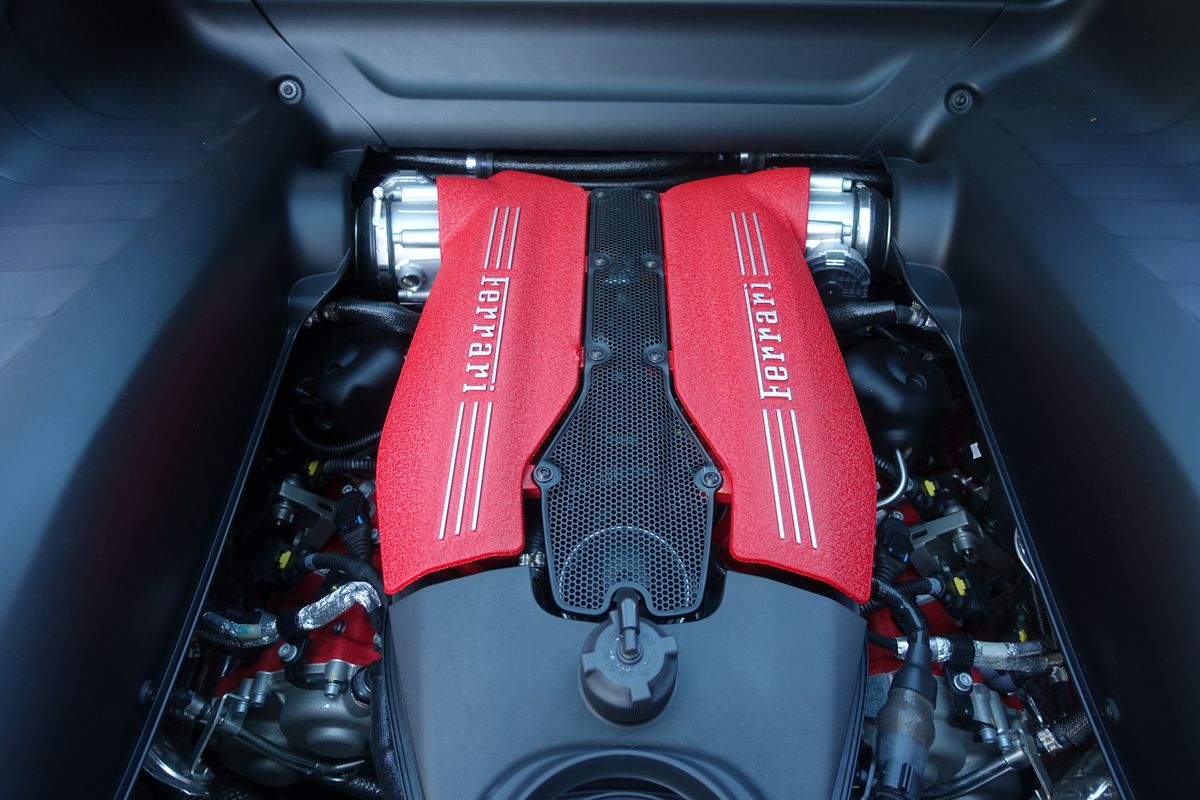 Ferrari 488 GTB 70th Anniversary "Tailor Made"