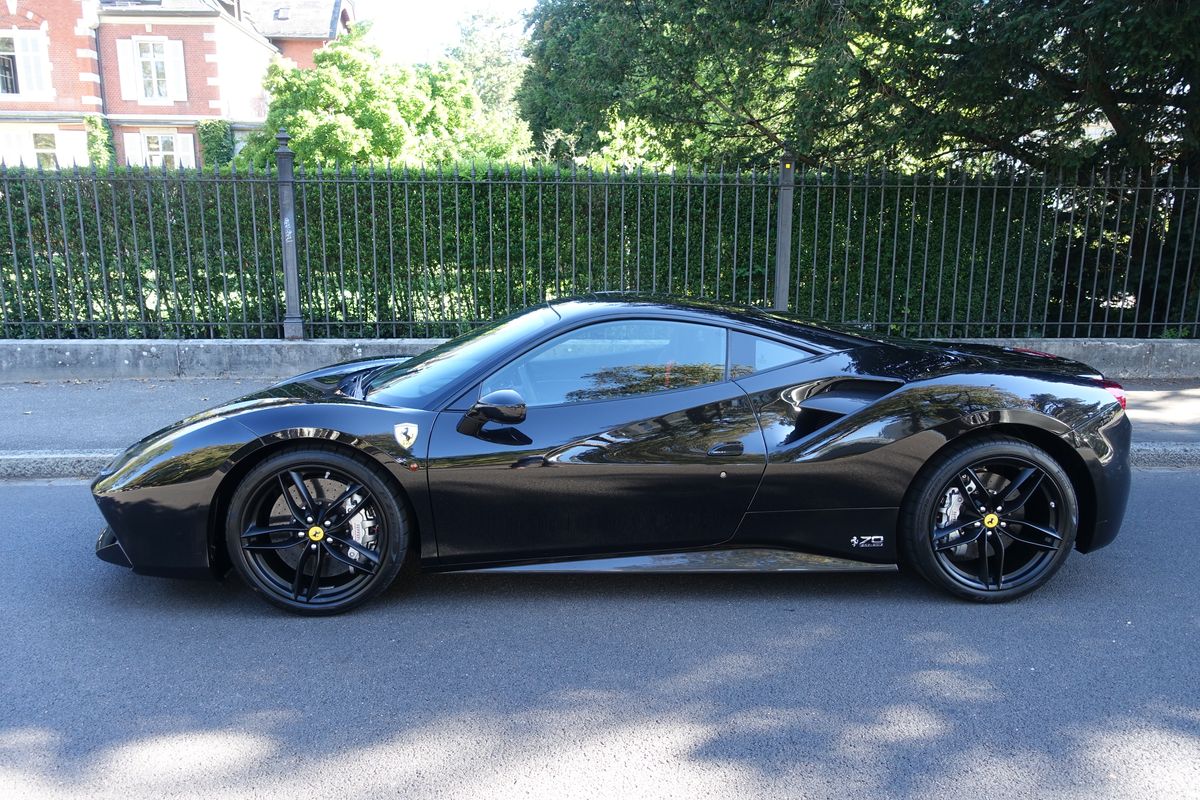 Ferrari 488 GTB 70th Anniversary "Tailor Made"