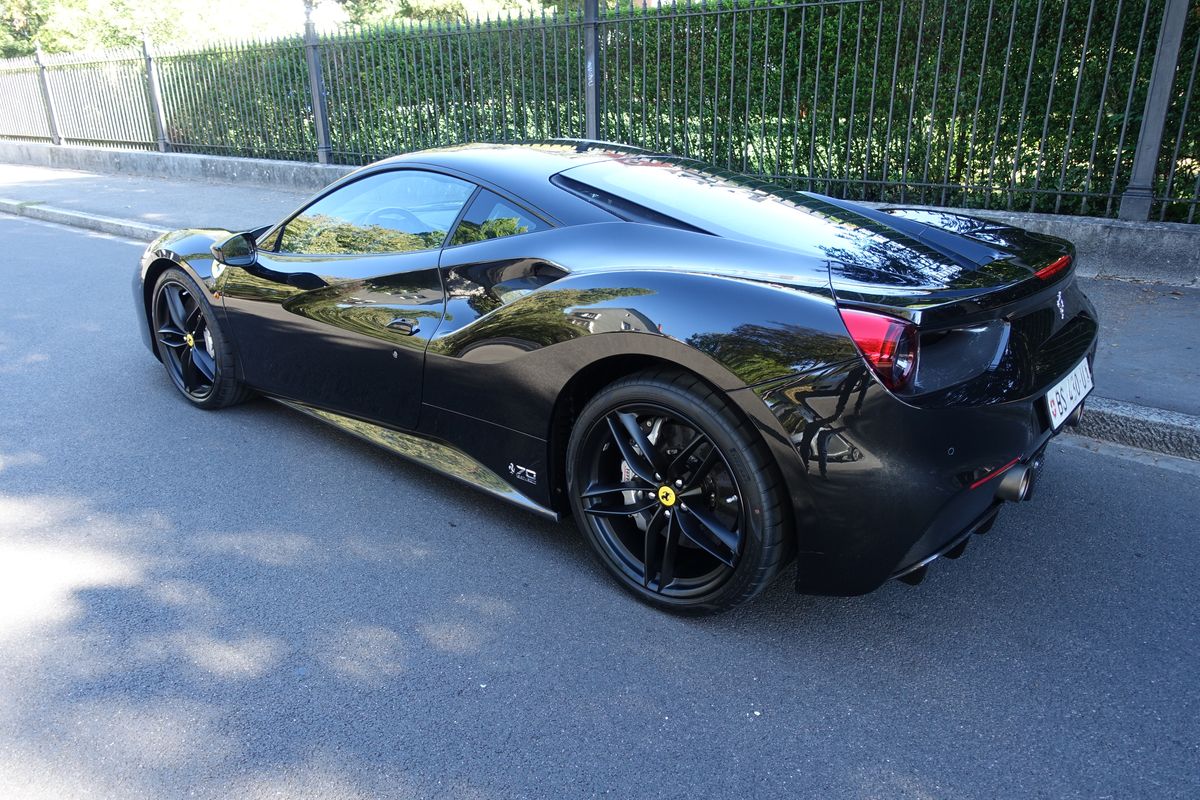 Ferrari 488 GTB 70th Anniversary "Tailor Made"