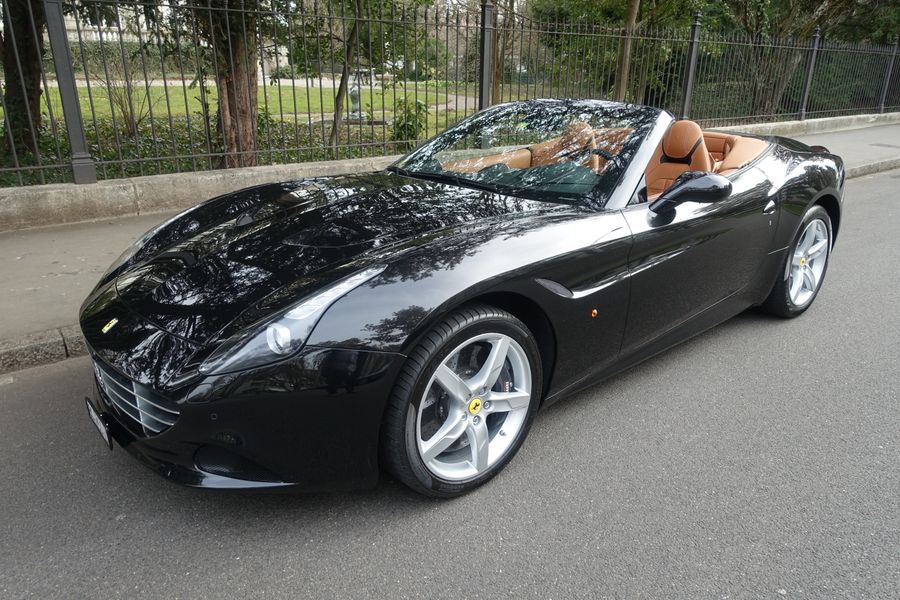 /de/stock/previously-sold/details/ferrari-california-t/308