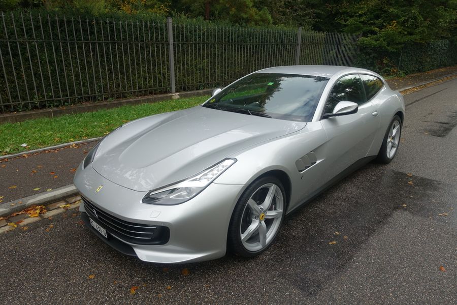 /de/stock/previously-sold/details/ferrari-gtc4-lusso-t/31