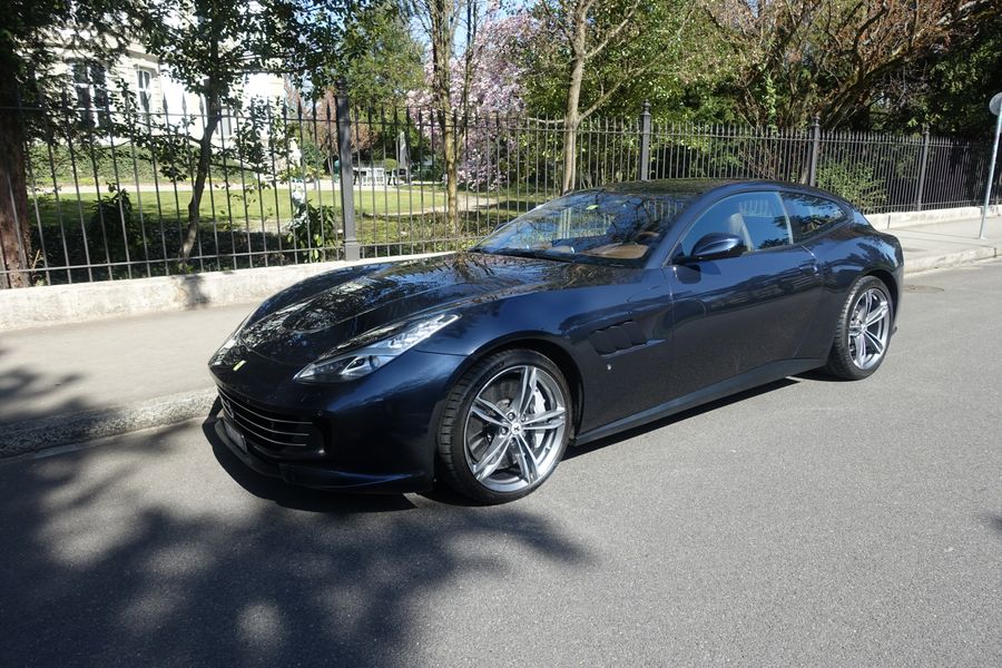/en/stock/previously-sold/details/ferrari-gtc4-lusso/314