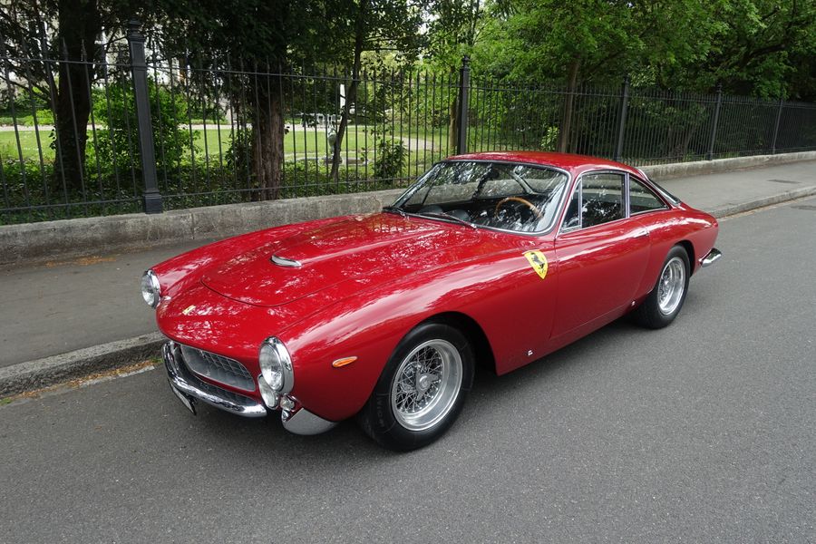 /de/stock/previously-sold/details/ferrari-250-gt-lusso/327