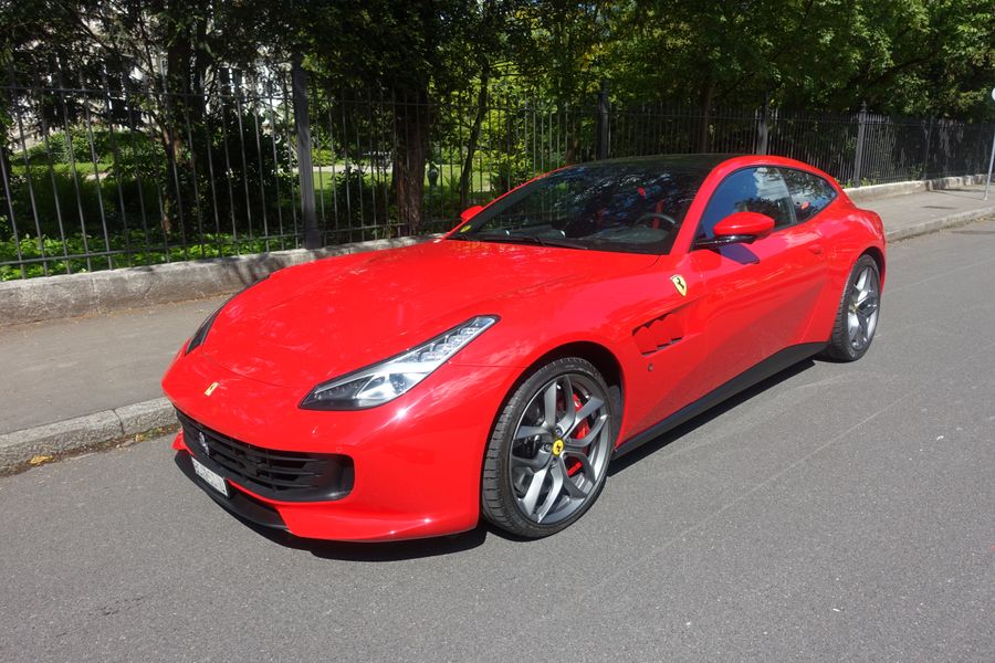 /de/stock/previously-sold/details/ferrari-gtc4-lusso-t/332