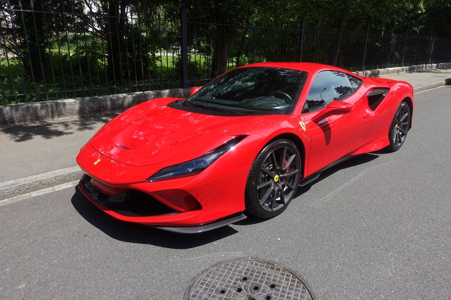 /de/stock/previously-sold/details/ferrari-f8-tributo/335