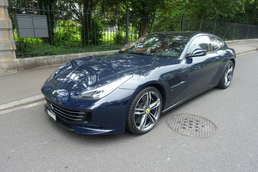 /en/stock/previously-sold/details/ferrari-gtc4-lusso/344