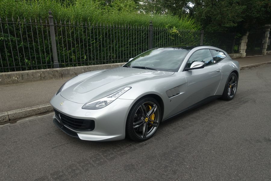 /en/stock/previously-sold/details/ferrari-gtc4-lusso/347