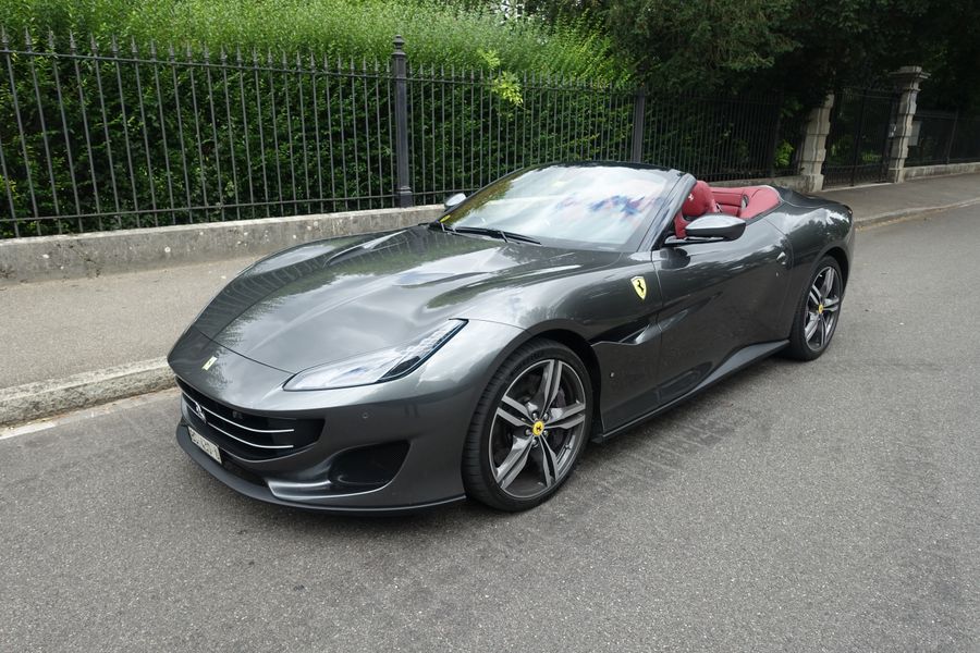 /de/stock/previously-sold/details/ferrari-portofino/351