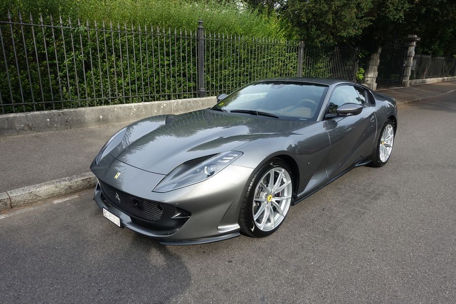 /de/stock/previously-sold/details/ferrari-812-superfast/358