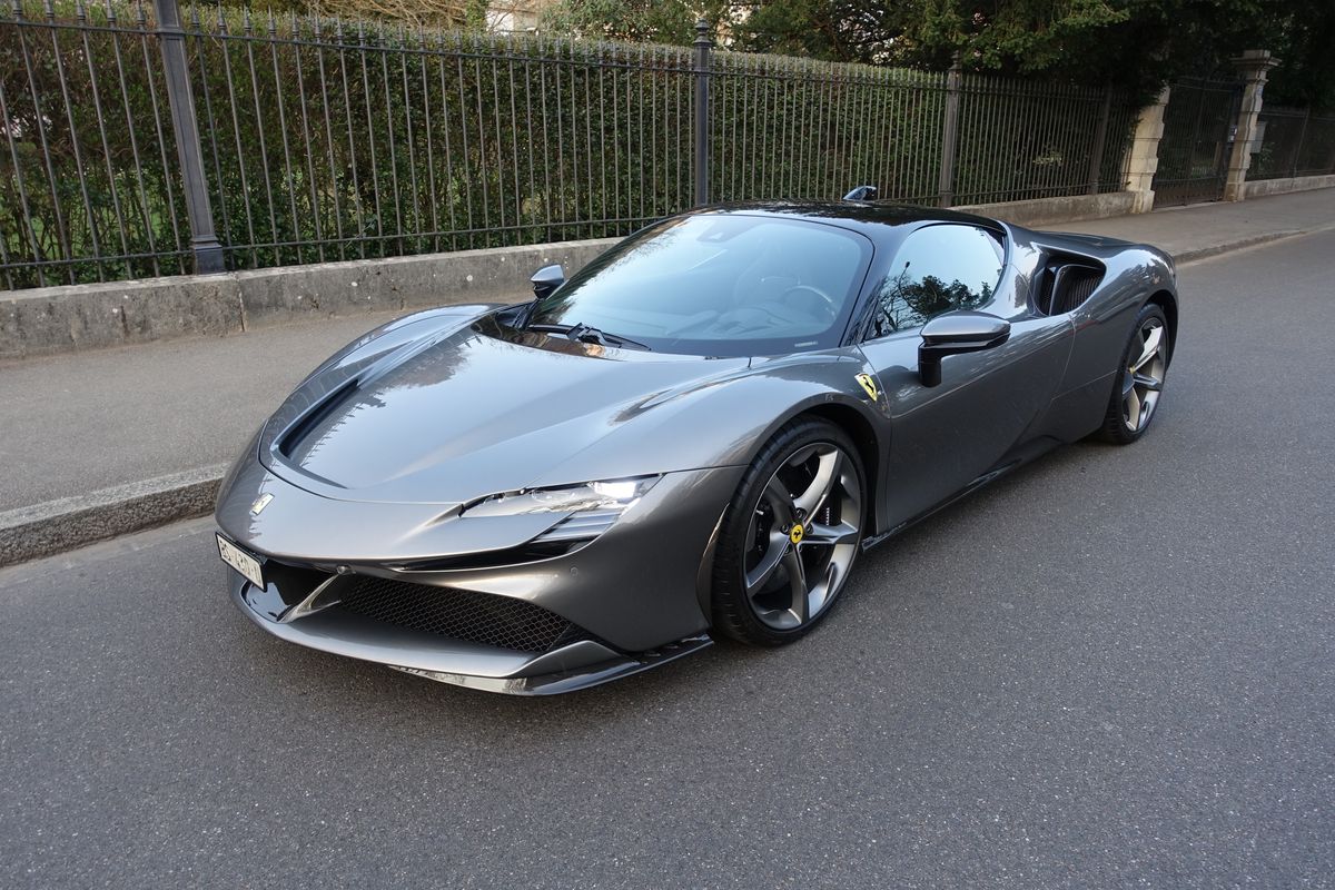 Ferrari SF90 Stradale