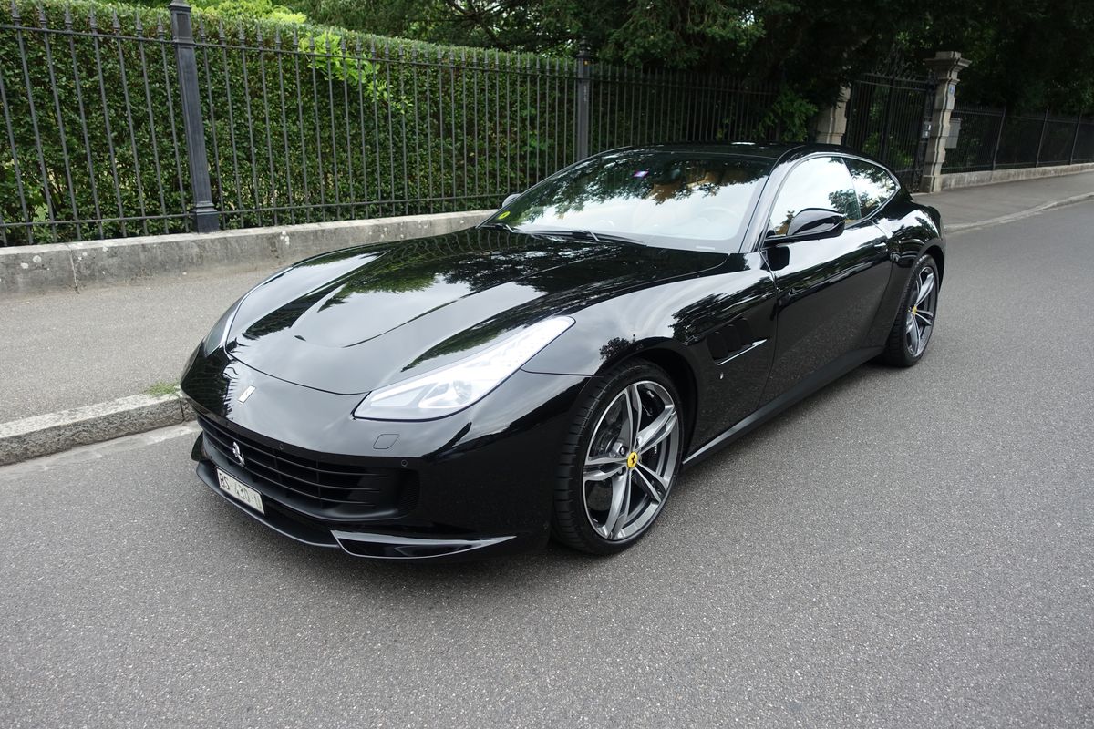Ferrari GTC4 Lusso