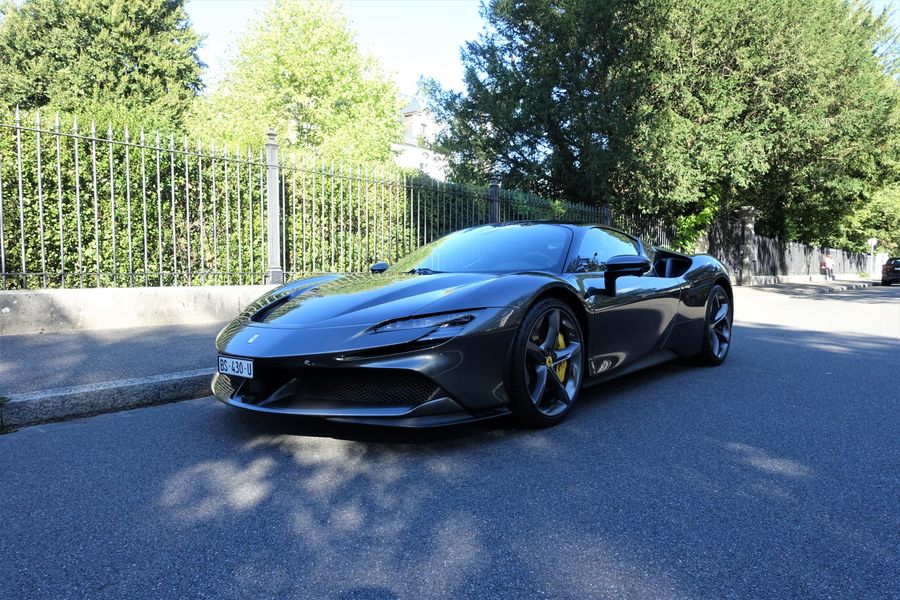 /en/stock/previously-sold/details/ferrari-sf90-stradale/427