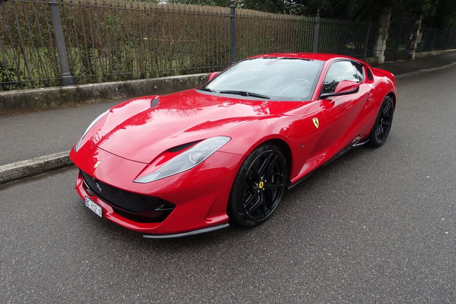 /de/stock/previously-sold/details/ferrari-812-superfast/450