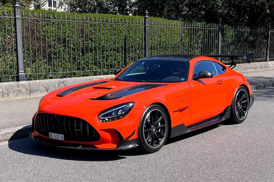 /en/stock/previously-sold/details/mercedes-benz-amg-gt-black-series/475