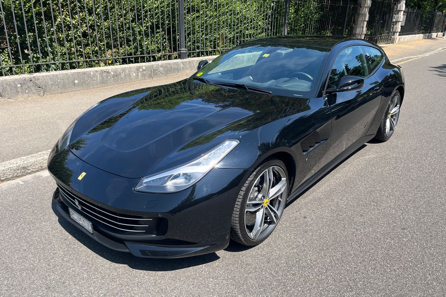 /en/stock/previously-sold/details/ferrari-gtc4-lusso/493