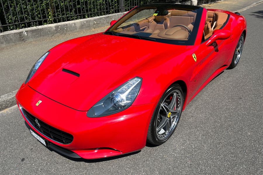/en/stock/previously-sold/details/ferrari-california/495