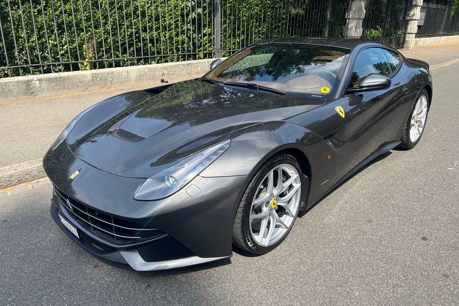 /de/stock/previously-sold/details/ferrari-f12-berlinetta/496