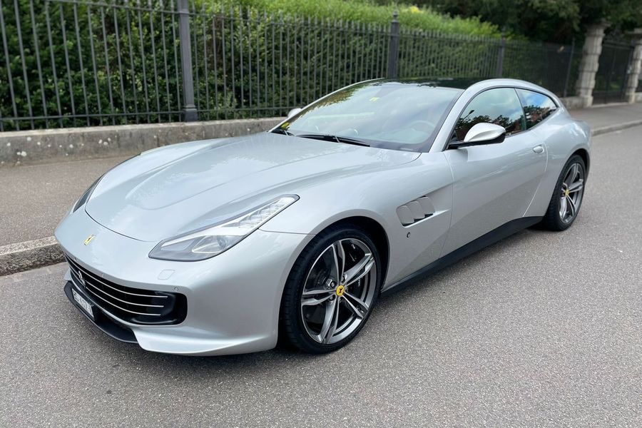 /en/stock/previously-sold/details/ferrari-gtc4-lusso/499