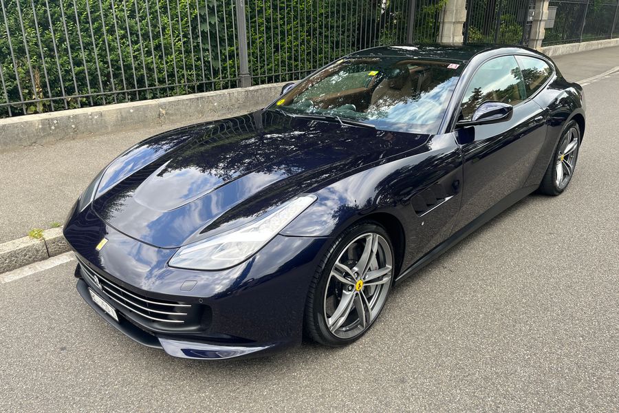 /en/stock/previously-sold/details/ferrari-gtc4-lusso/504
