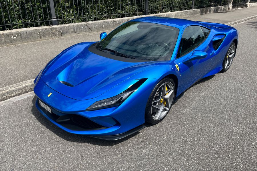 /de/stock/previously-sold/details/ferrari-f8-tributo/506