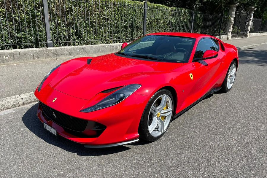 /de/stock/previously-sold/details/ferrari-812-superfast/513