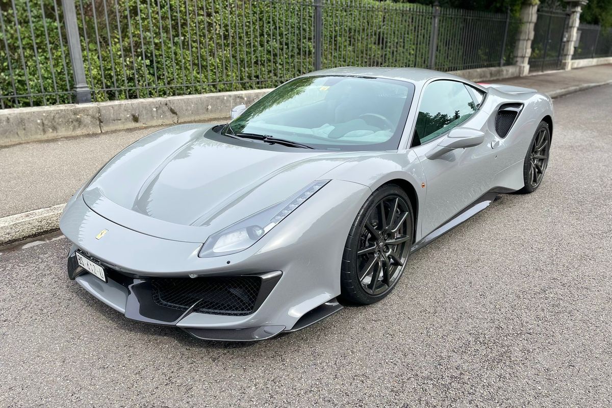 Ferrari 488 Pista
