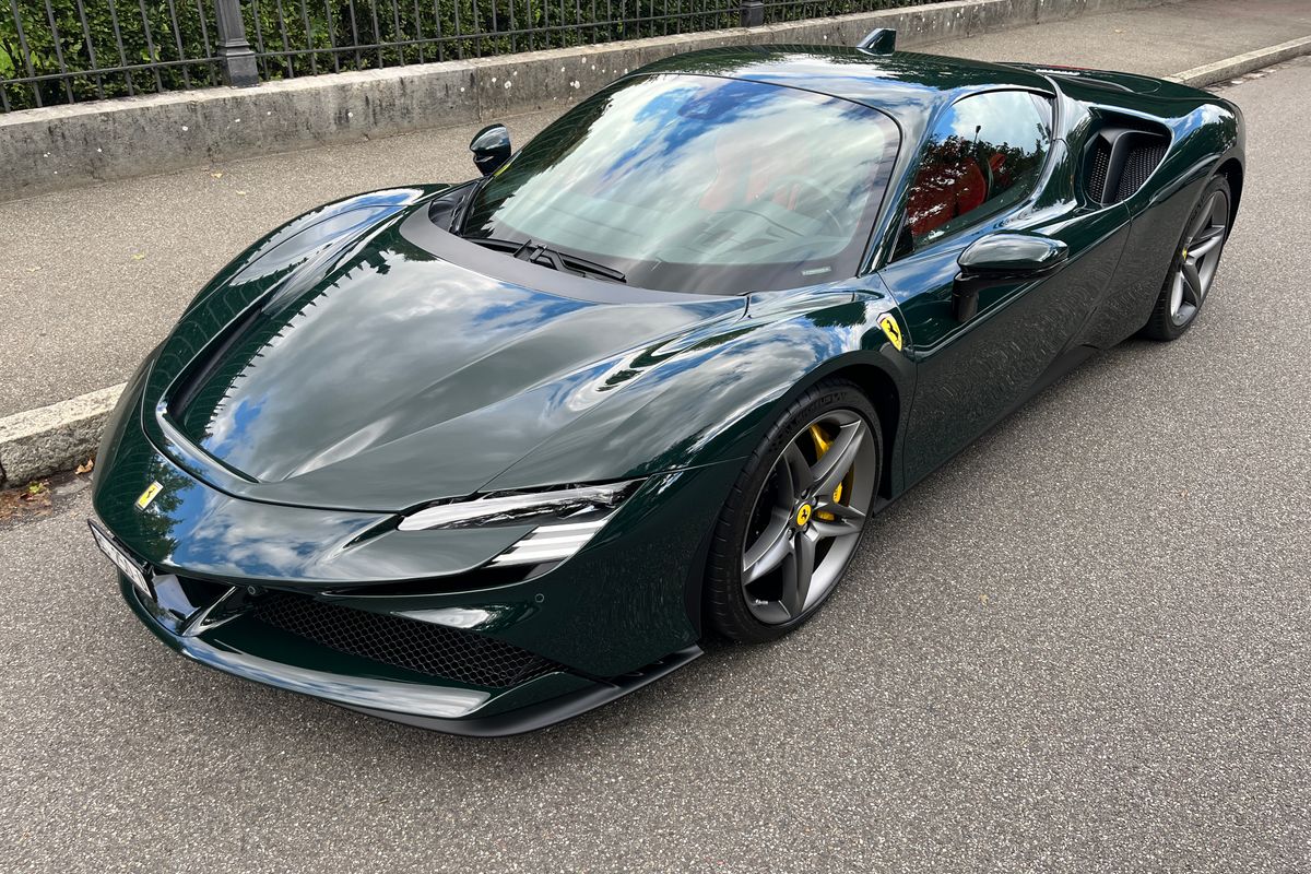 Ferrari SF90 Stradale
