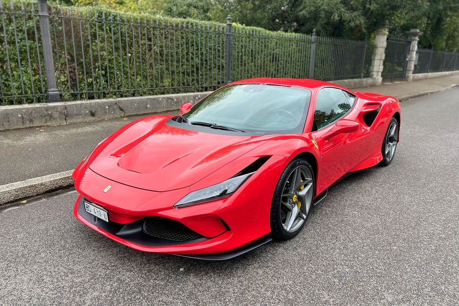 /de/stock/previously-sold/details/ferrari-f8-tributo/537