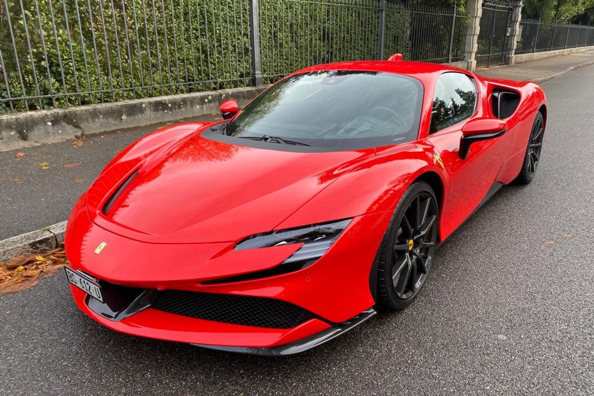 Ferrari SF90 Stradale