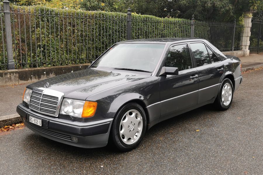 /en/stock/previously-sold/details/mercedes-benz-500-e/542