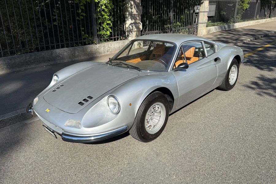 /de/stock/for-sale/details/ferrari-dino-246-gt-flares/601