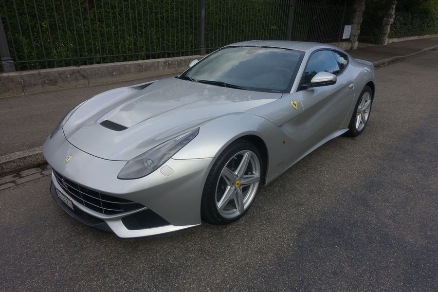 /de/stock/previously-sold/details/ferrari-f12-berlinetta/61