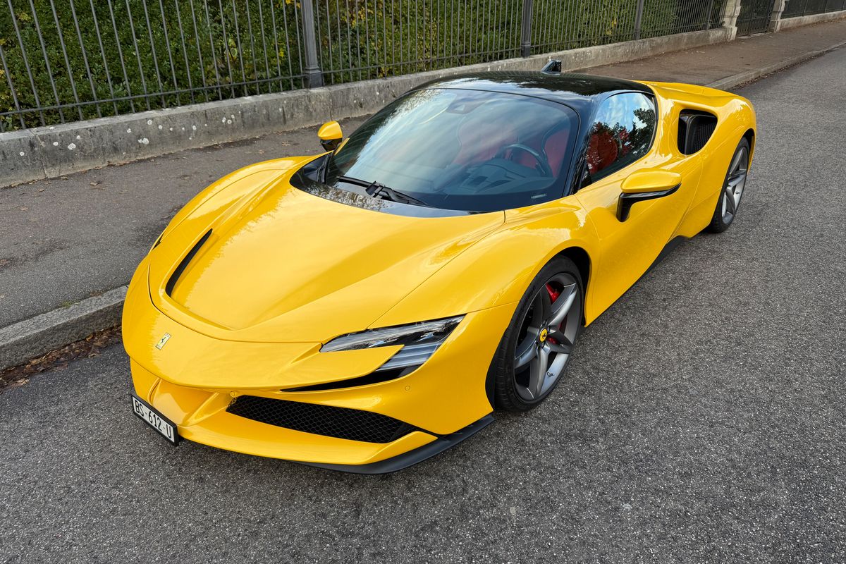 Ferrari SF90 Stradale