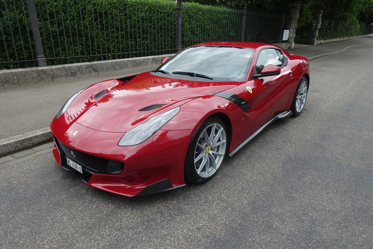 Ferrari F12 TDF