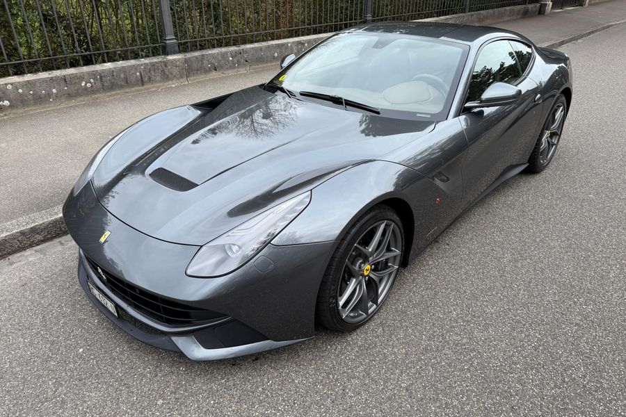 /de/stock/previously-sold/details/ferrari-f12-berlinetta/654