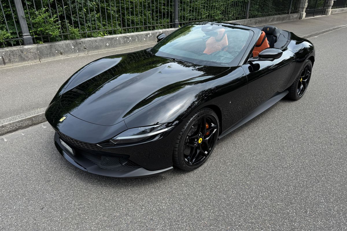 Ferrari Roma Spider