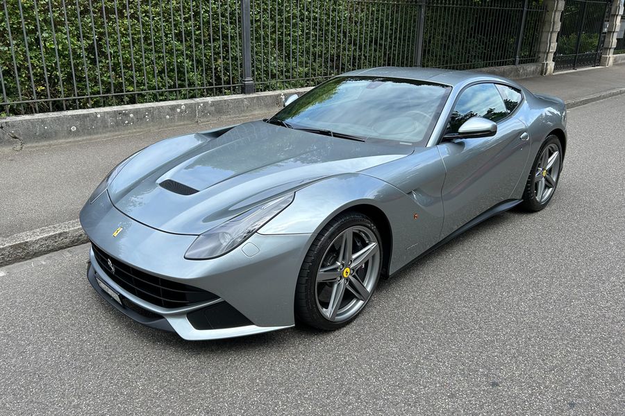 /de/stock/previously-sold/details/ferrari-f12-berlinetta/674