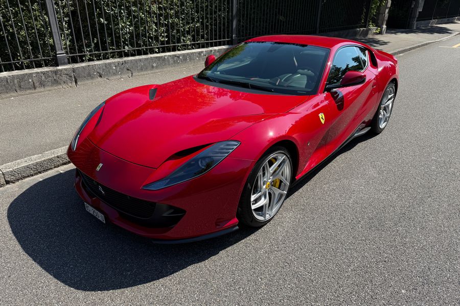 /de/stock/previously-sold/details/ferrari-812-superfast/700