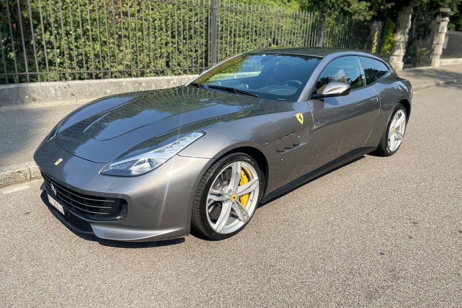 /en/stock/previously-sold/details/ferrari-gtc4-lusso/701