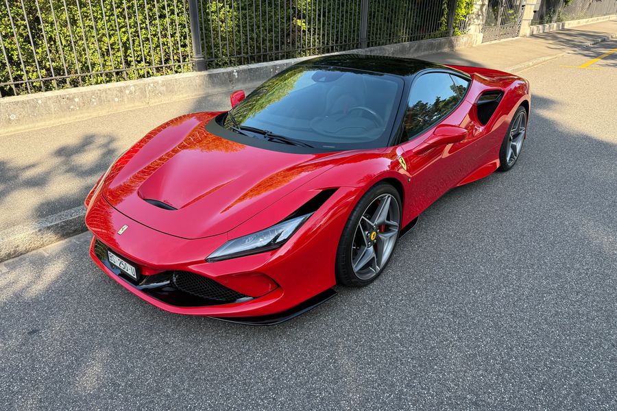 /de/stock/previously-sold/details/ferrari-f8-tributo/703