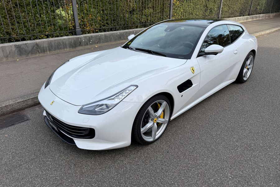/de/stock/previously-sold/details/ferrari-gtc4-lusso-t/725